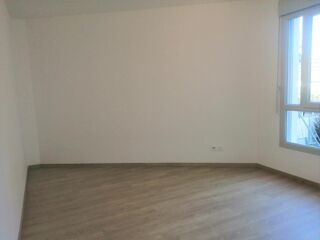  Appartement à louer 2 pièces 39 m²