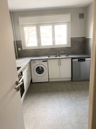  Appartement à louer 2 pièces 54 m²