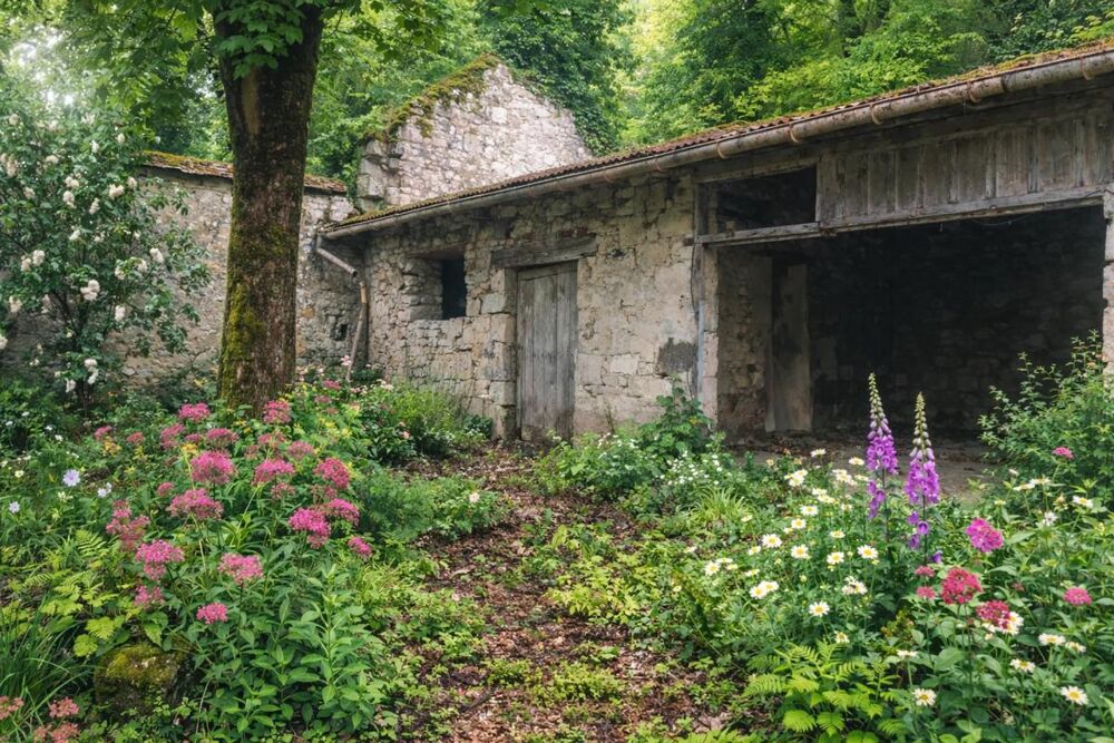 Maison de 133 m²  Terrain arboré 764 m² -Fort potentiel