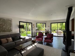  Maison � vendre 6 pi�ces 222 m�