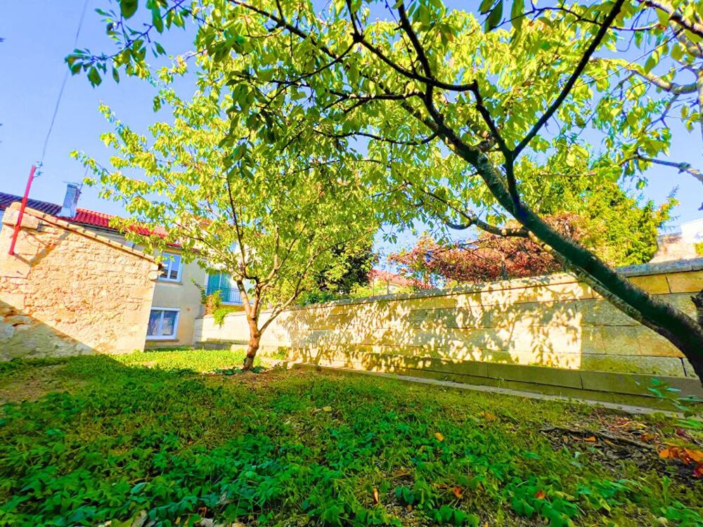 Maison de ville 135 m² 9 pièces à Angoulême