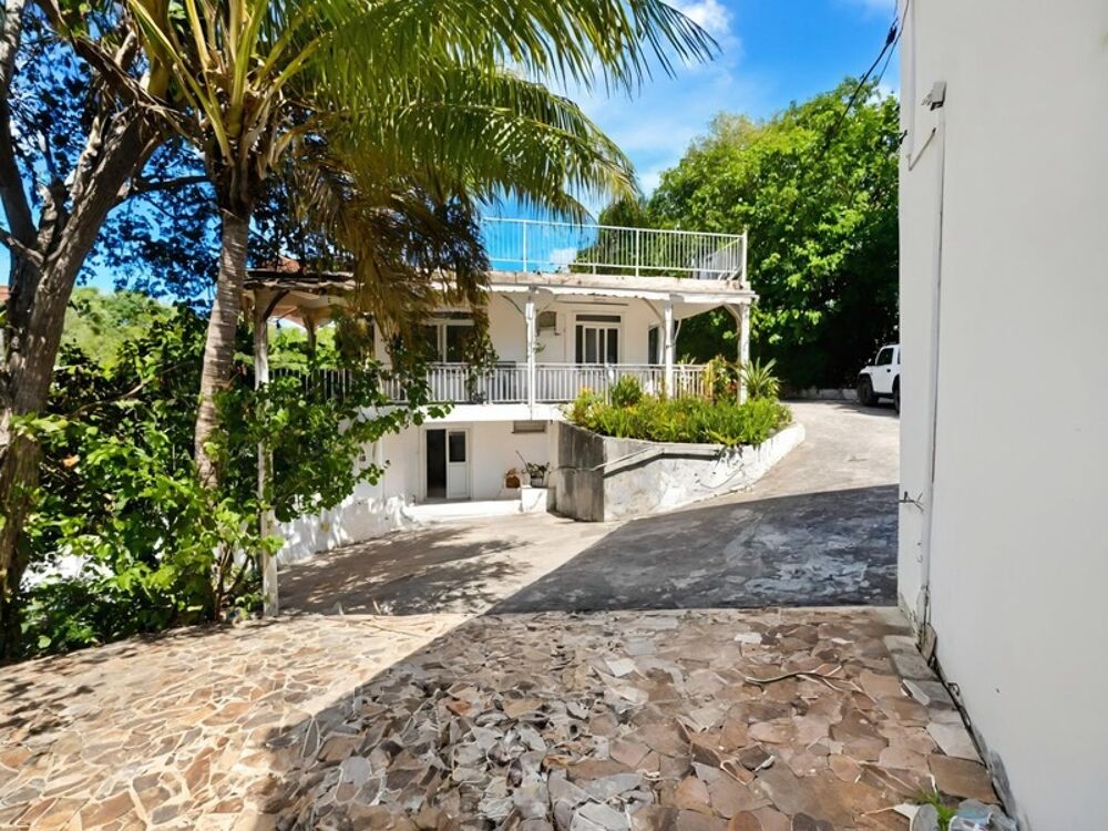 Ensemble immobilier d'envergure sur 1 900 m² de terrain  Dampierre à vendre 13 pièces, LE GOSIER