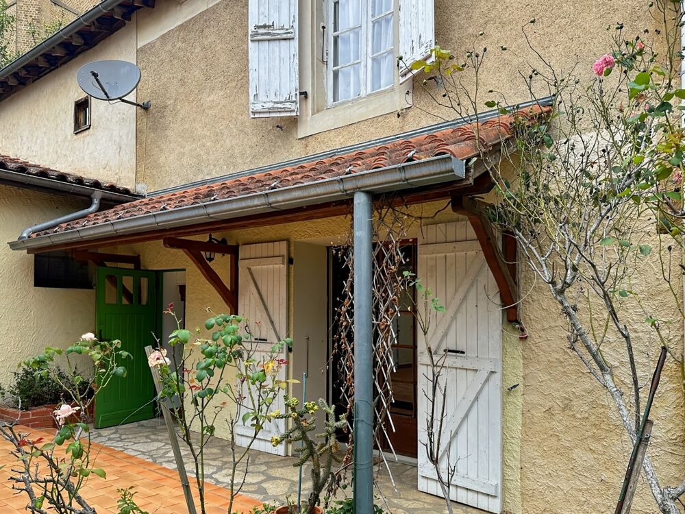 Vente Maison Maison à vendre 6 pièces BASSOUES (32) de 134 m2 avec jardin - 2 chambres d'hôtes - 777 m2 Bassoues