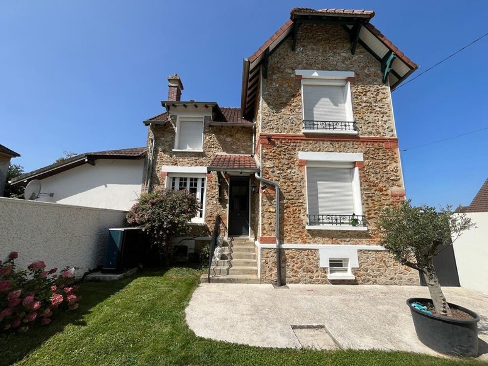 MAISON BOURGEOISE 5 CHAMBRES A LA FERTE SOUS JOUARE MEME, AU CALME !