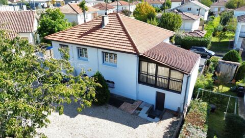   � vendre maison quartier de l'h�pital � Bergerac   -  Quartier des Vaures Maison - 6 pi�ce(s) - 115 m�