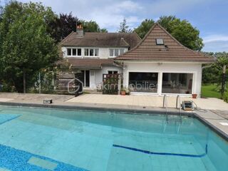  Propriété/château à vendre 10 pièces 200 m²