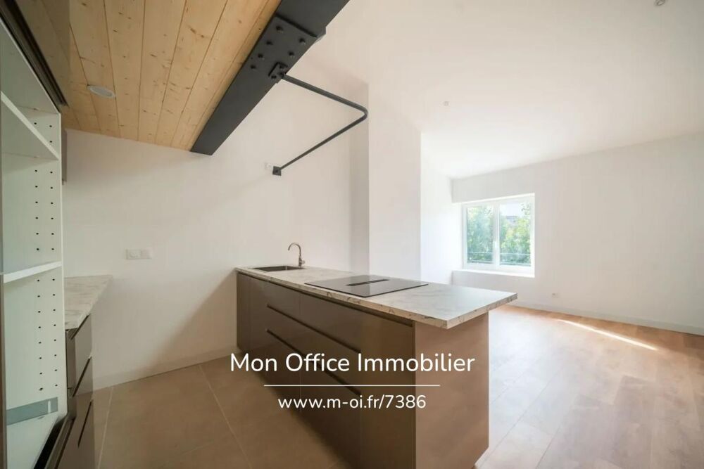 Vente Appartement Référence : 7386-ASA - Appartement 3 pièces avec mezzanine dernier étage Saint maximin la sainte baume