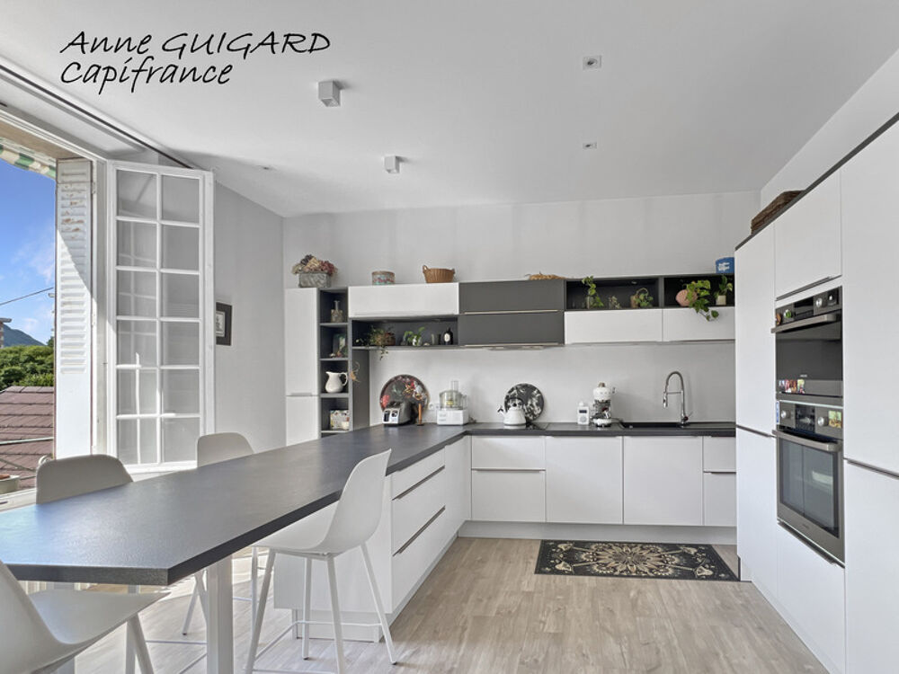Vente Appartement ANNECY (74) : Appartement 4 pièces de 107m² de style Belle époque avec garage, cave et greniers Annecy