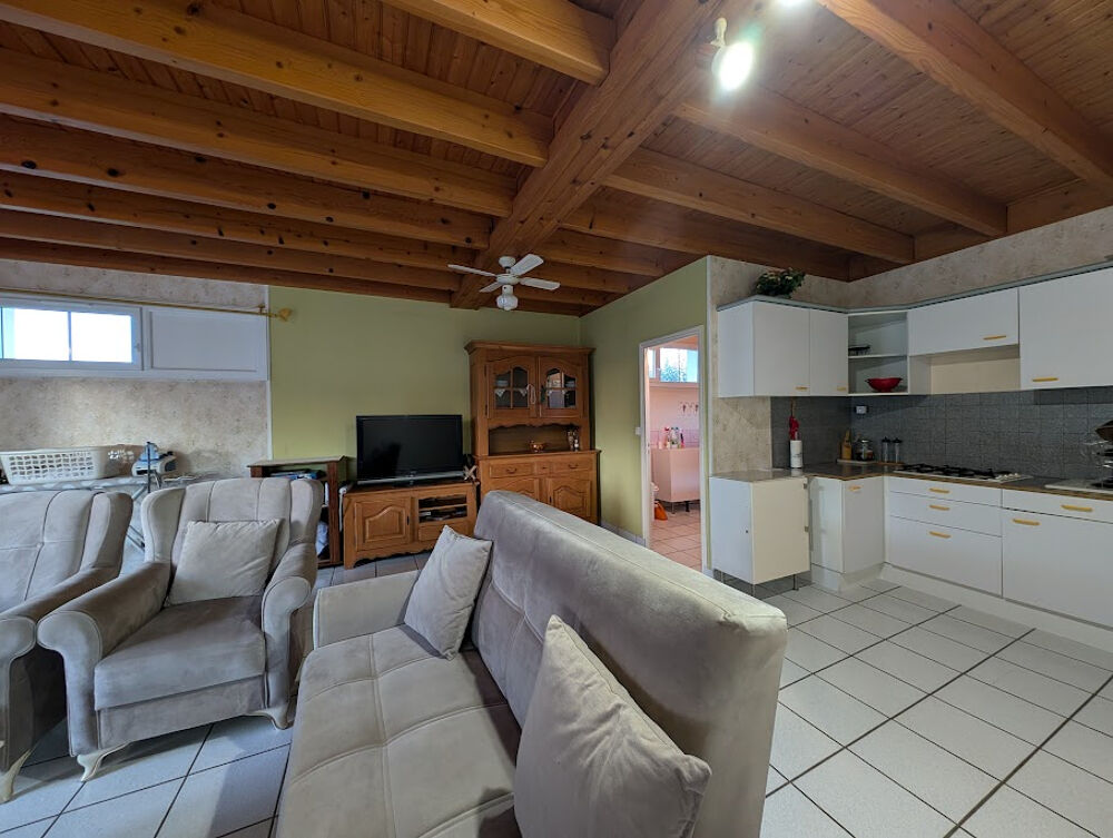 Maison de 60 m2 sur un terrain constructible de 300 m2 environ