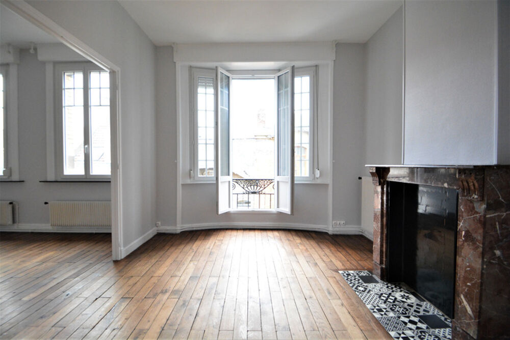 Dpt Nord (59), à louer CAMBRAI appartement T3 de 77 m² - Loyer 570 €