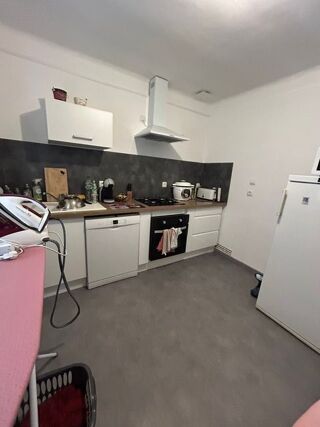  Appartement à louer 3 pièces 89 m²