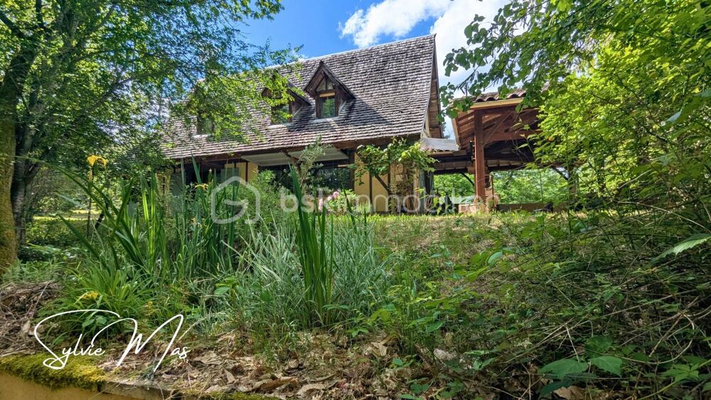 Vente Propriété/Château Propriété écologique avec maison d'amis et atelier au cœur de 2 ha de forêt Saint front sur lemance
