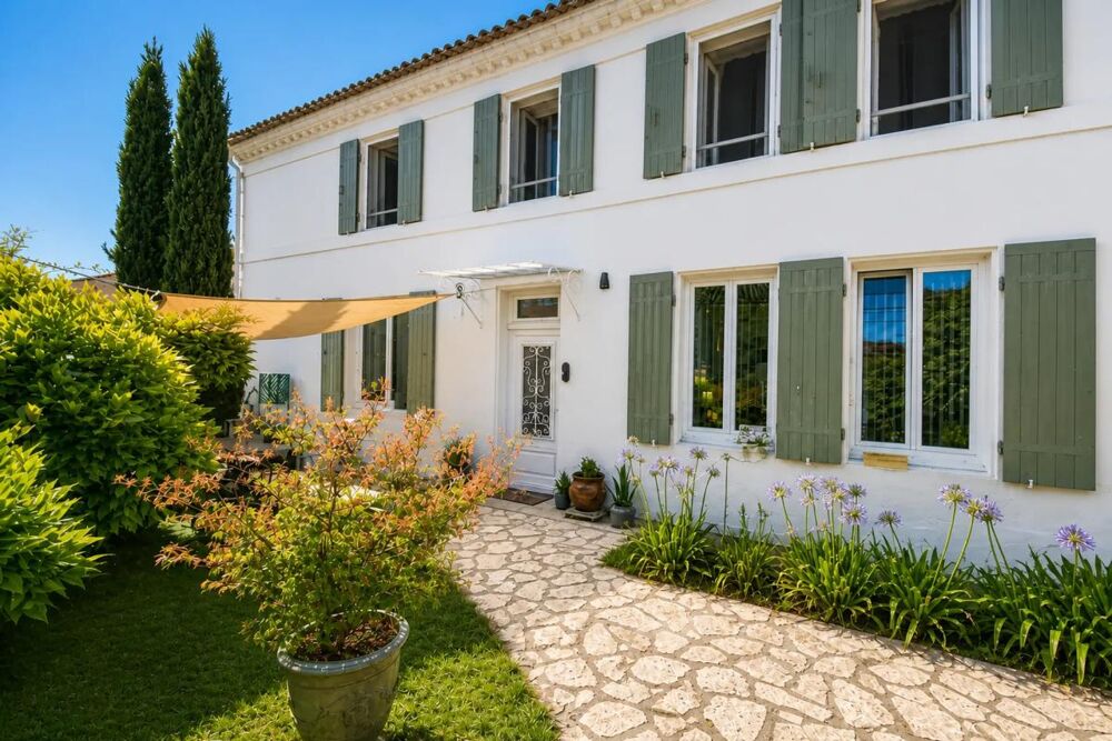 Vente Maison Maison charentaise aux portes de Saint-Jean-d'Angély - 159 m² Saint jean d angely