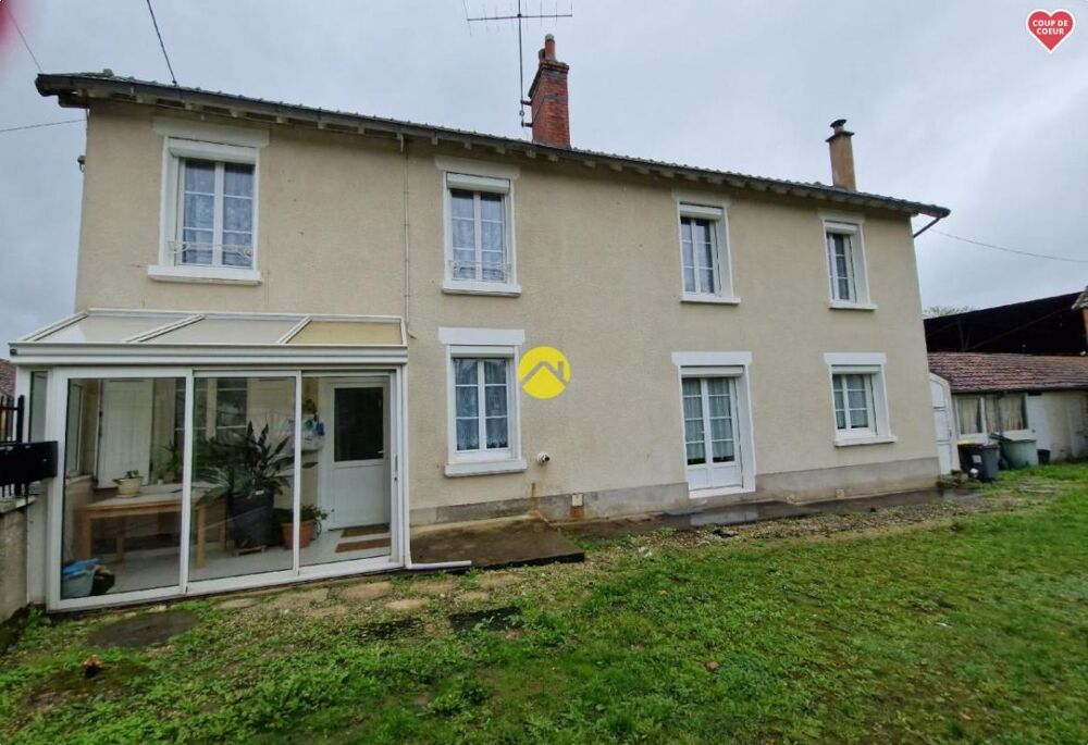 Maison avec terrain de 5641 m²