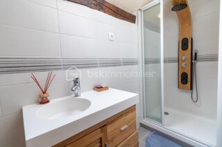  Maison  vendre 9 pices 302 m