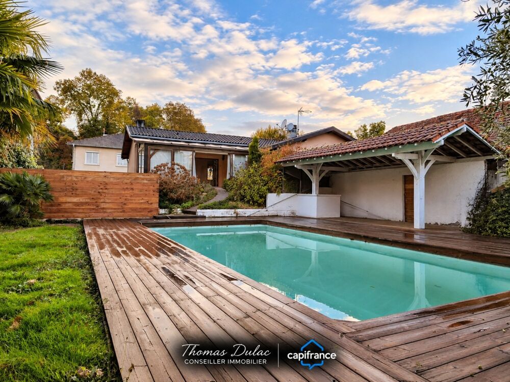 Vente Maison Aire-sur-l'Adour centre – Maison T4 de 135 m² avec 2 chambres dont suite parentale, 2 grands séjours, piscine et dépendance de 1 Aire sur l adour