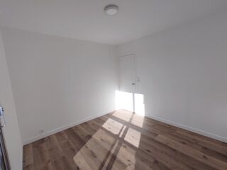  Appartement à louer 2 pièces 58 m²