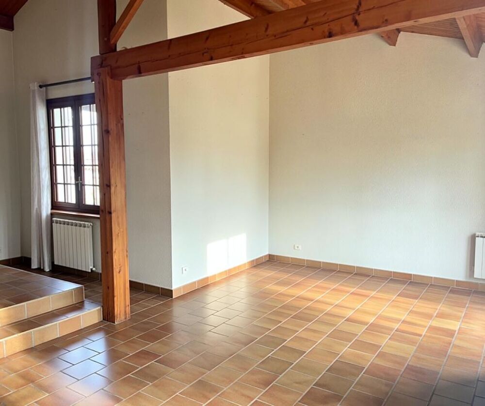 BELLE MAISON T5 DE PLAIN PIED NON MITOYENNE