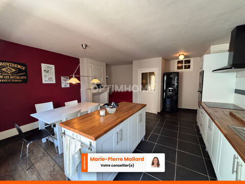   Maison habitable de suite de 10 pi�ces BOURGANEUF (23) Maison - 10 pi�ce(s) - 156 m�