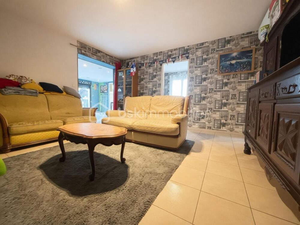 Maison familiale 115 m²  4 chambres  Plain-pied  DPE C  Aoste