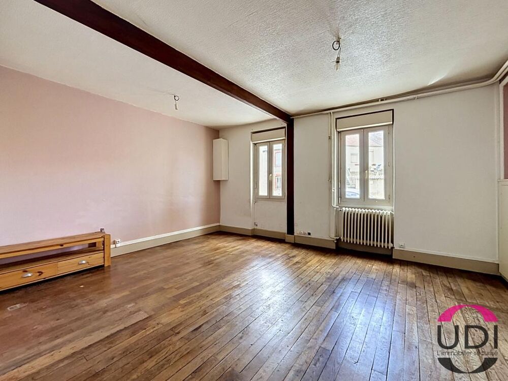 Charmante maison de ville de 72 m² avec cour et dépendances - Montluçon