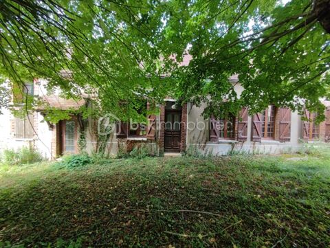   Une propri�t� comprenant deux habitations, une long�re de 100 m� et un logement de 42 m� avec une grange et d�pendances, cave su Propri�t�/ch�teau - 5 pi�ce(s) - 129 m�