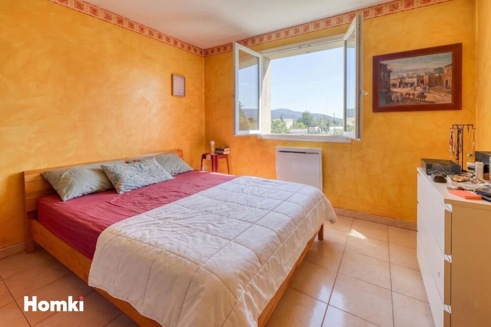 � vendre  Villa La Crau (83260)