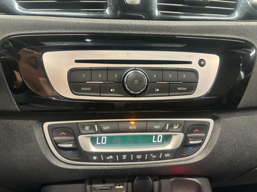 Grand scenic IV III dCi 110 Bose Edition EDC 7 pl 2015 occasion 78200 Mantes La Jolie