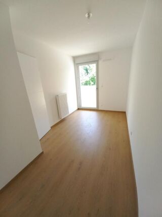  Appartement à louer 3 pièces 60 m²