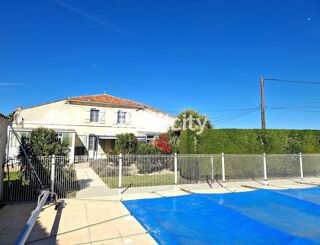  Maison à vendre 10 pièces 222 m²