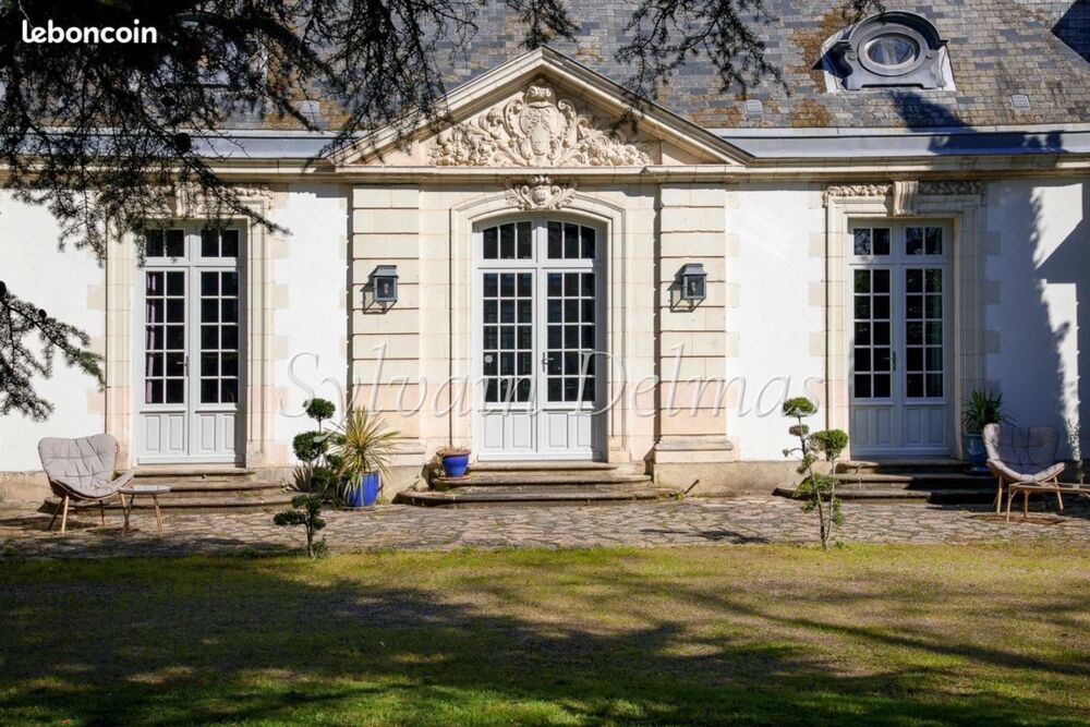 à vendre  Propriété/château Saint-Avertin (37550)
