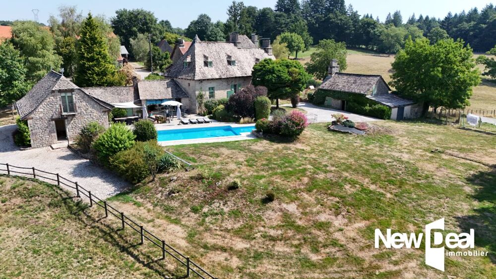Propriété de charme en pierre  290 m²  2,5 ha avec vue dominante  cadre dexception