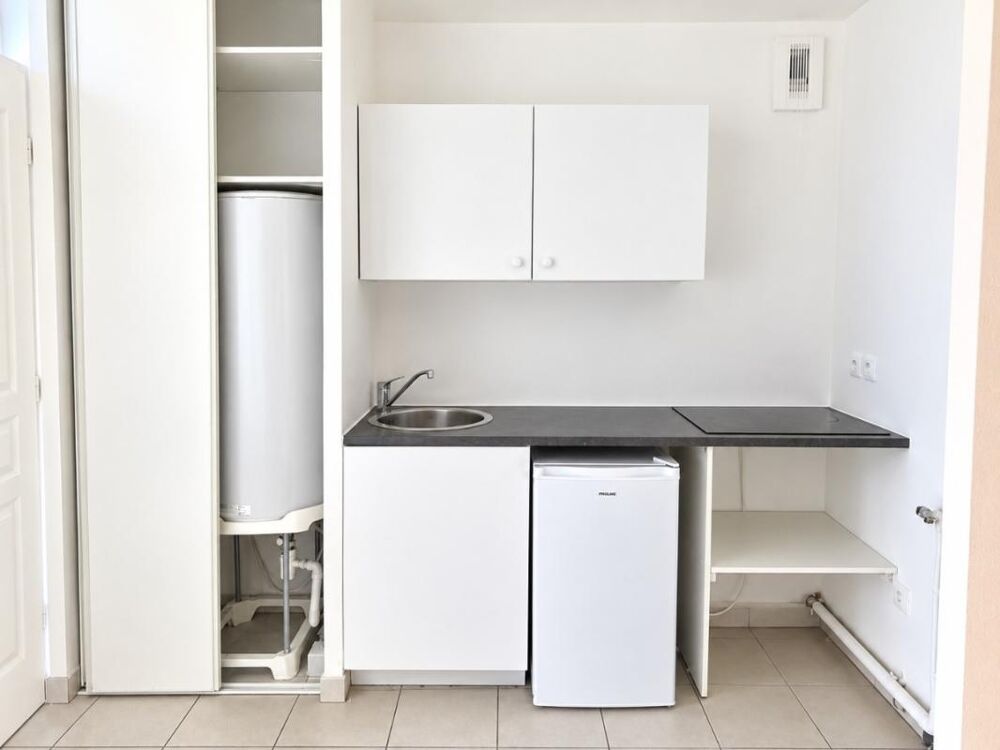 Location Appartement T2 avec terrasse et parking à LA SEYNE SUR MER La seyne sur mer