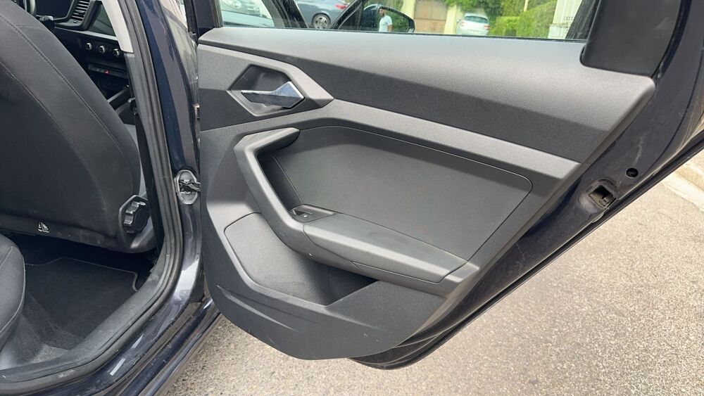 A1 II 25 TFSI 95 . 2019 occasion 13400 Aubagne