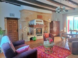  Propriété/château à vendre 7 pièces 114 m²