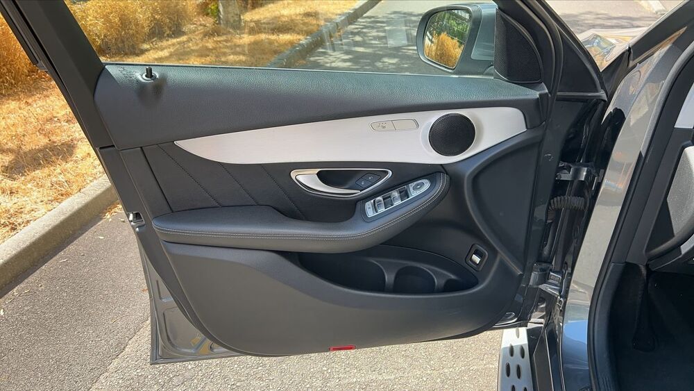 Classe GLC 2.1 220 170 Sportline - Automatique Entretien constructeur 2016 occasion 35500 Vitre