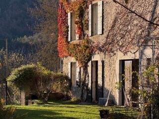  Maison � vendre 8 pi�ces 335 m�