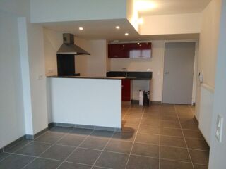  Appartement à louer 2 pièces 44 m²