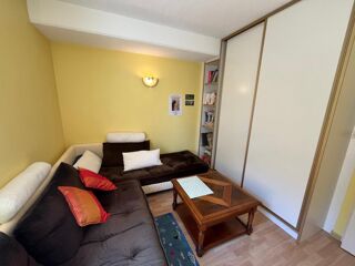  Appartement à louer 3 pièces 83 m² Sainte ruffine
