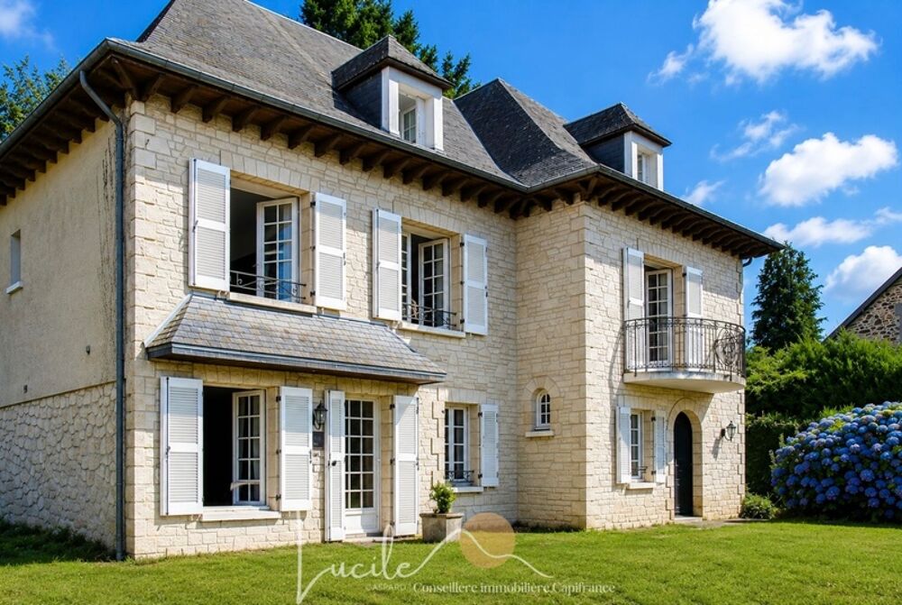 Propriété de caractère  Emplacement exceptionnel, beaux volumes et potentiel unique