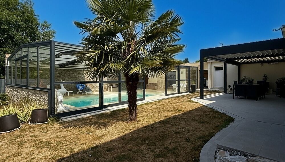 Maison Le Cellier 8 pièce(s) 160 m2
