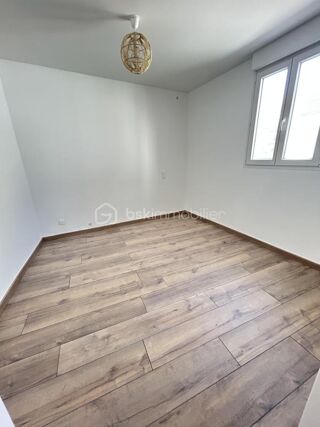  Appartement à louer 2 pièces 40 m²