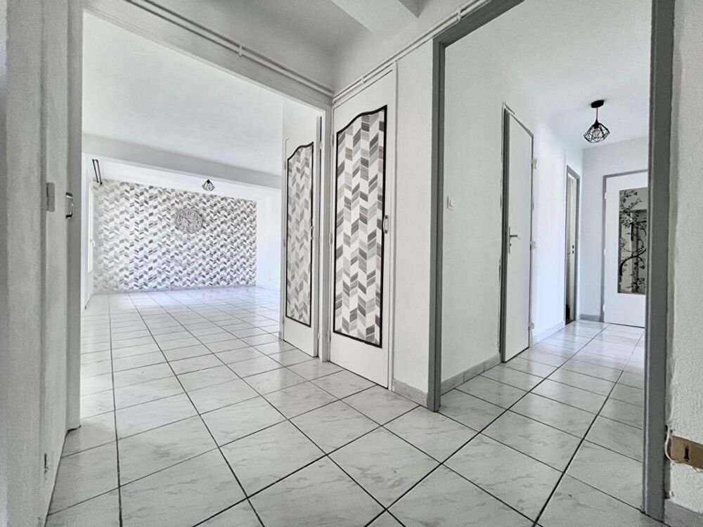 Vente Appartement Magnifique appartement T3/T4 de 81 m2 au 4 ème sans ascenseur d'une petite copropriété aux faibles charges Perpignan