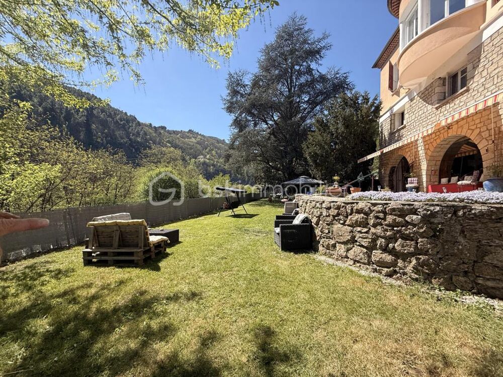 Vente Maison Maison de caractère avec piscine, sauna et fort potentiel à Vals-les-Bains Vals les bains