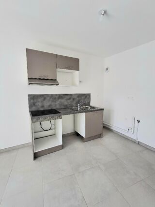 Appartement à louer 1 pièce 27 m²