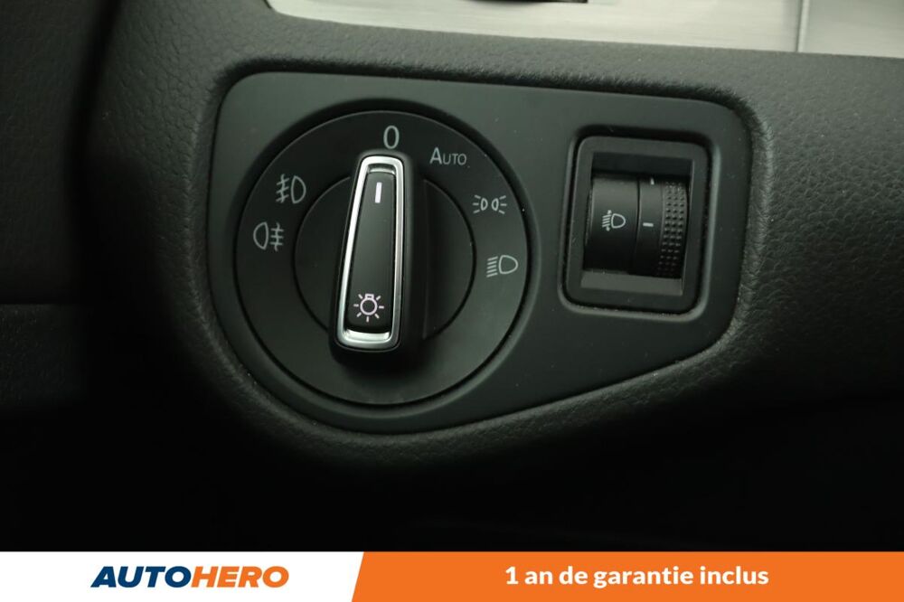Golf VII 1.6 TDI BlueMotion Tech Confortline Business DSG7 3P 110 2015 occasion 92130 Issy-les-Moulineaux