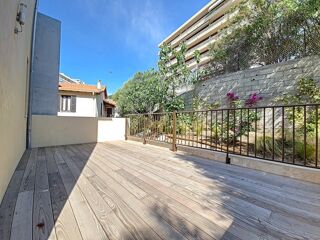  Appartement à louer 2 pièces 45 m²