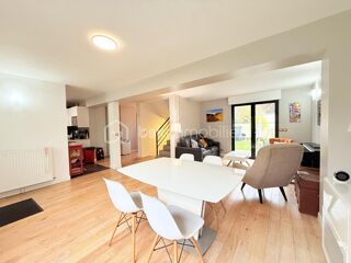  Maison  vendre 5 pices 121 m