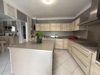  Maison � vendre 7 pi�ces 177 m�