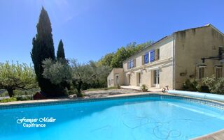  Villa à vendre 12 pièces 325 m²